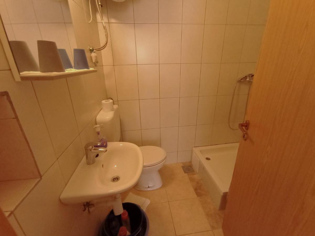 Ana Apartments Vis Ngoại thất bức ảnh